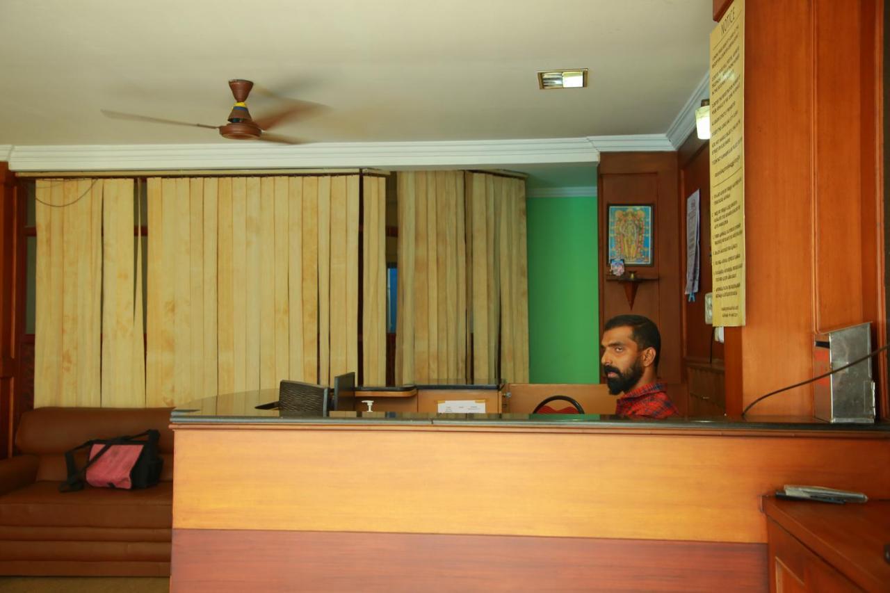 Kalathil Tourist Home Kunnamkulam Exterior photo