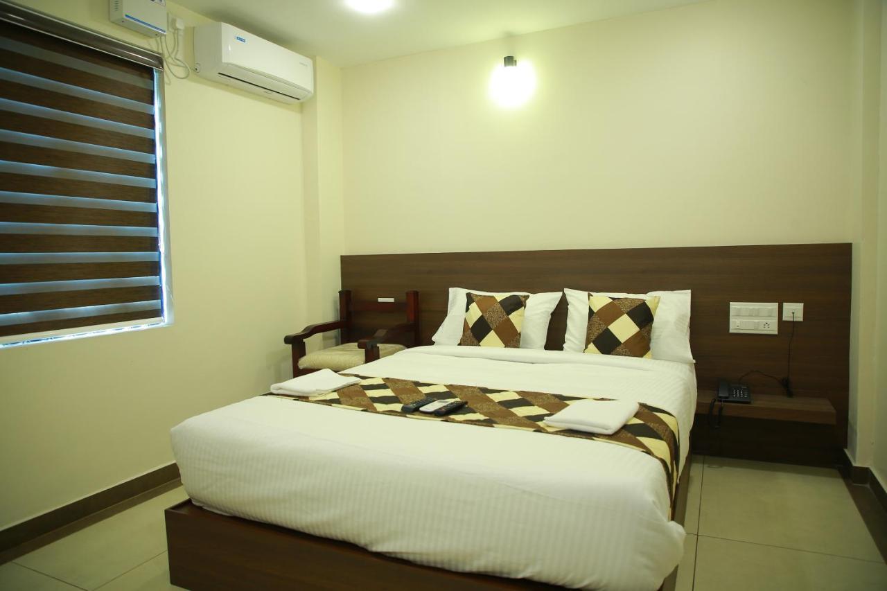 Kalathil Tourist Home Kunnamkulam Exterior photo